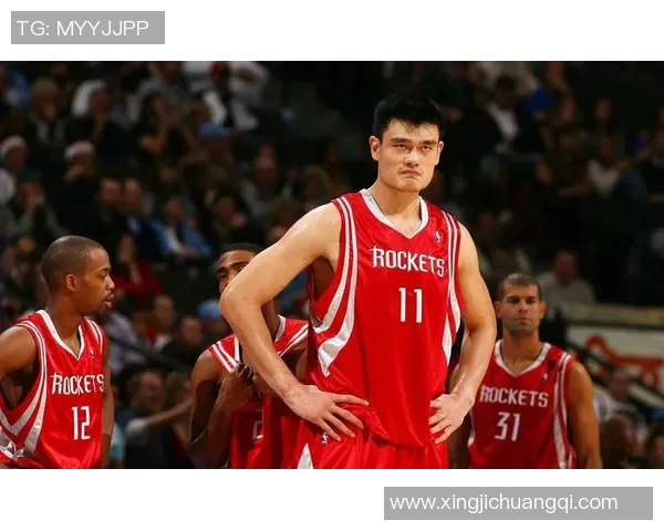 莫克姚明的传奇人生与篮球梦想的追逐之路